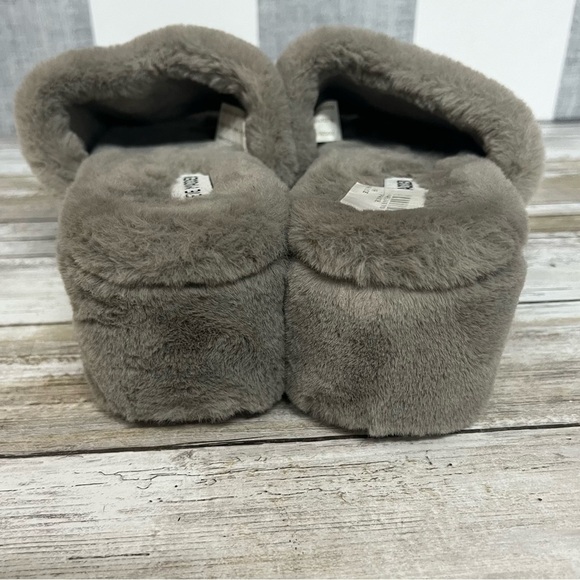 Steve Madden Gardoh Furry Platform Slippers - Picture 4 of 12